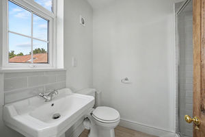 En Suite- click for photo gallery